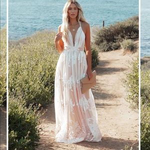 VICI Antonia maxi dress white NWT